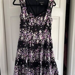 White House Black Market Floral Dress Black/Purple Size 4 Sleeveless